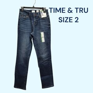 NWT TIME & TRU MID-RISE STRAIGHT LEG JEANS SIZE 2